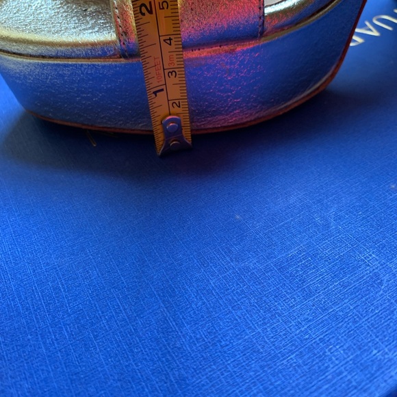 Stuart Weitzman beautiful silver lame Size8 - Picture 10 of 14